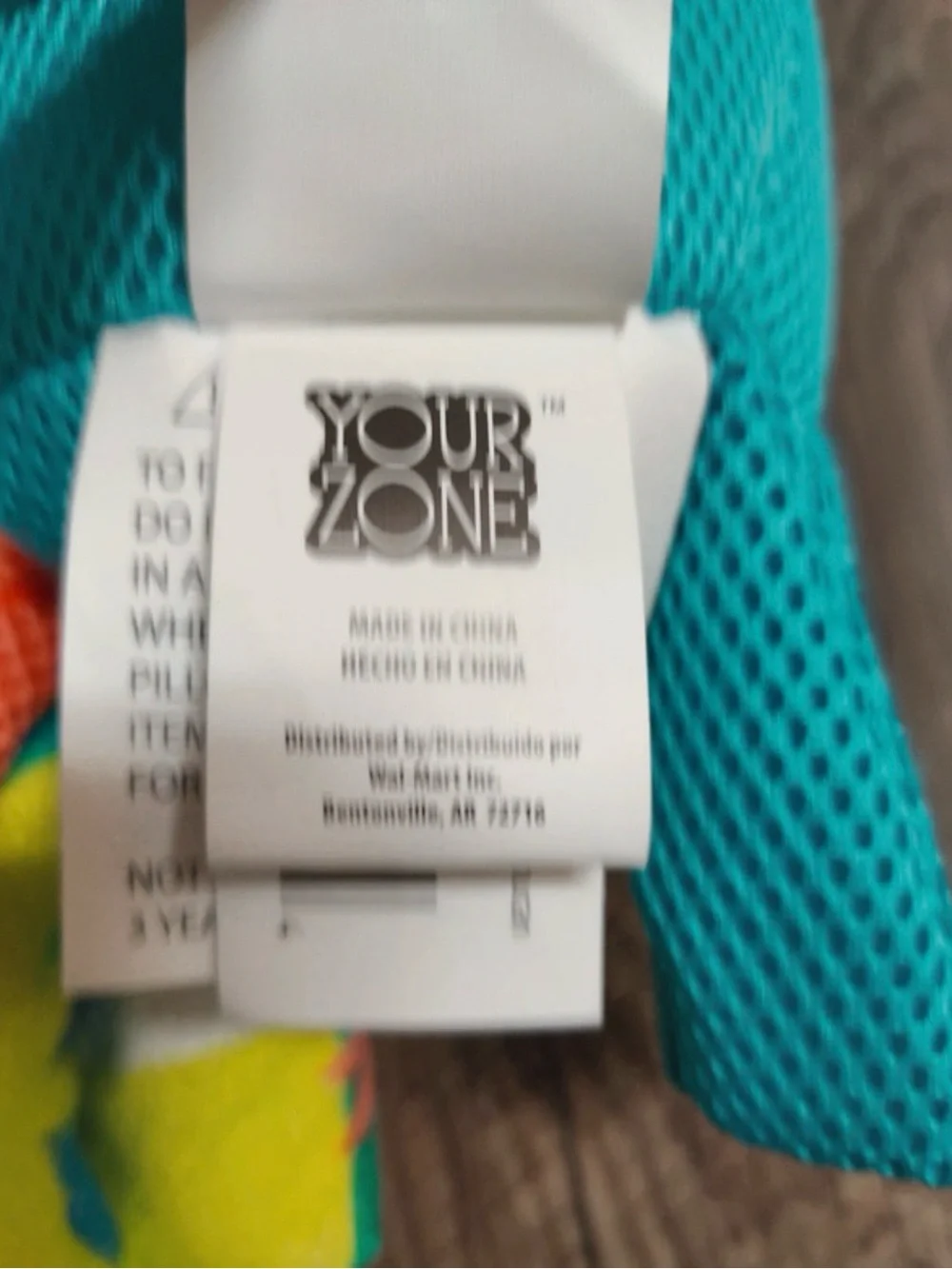 Your Zone beach towel and Water Friendly Plush Toy Toucan